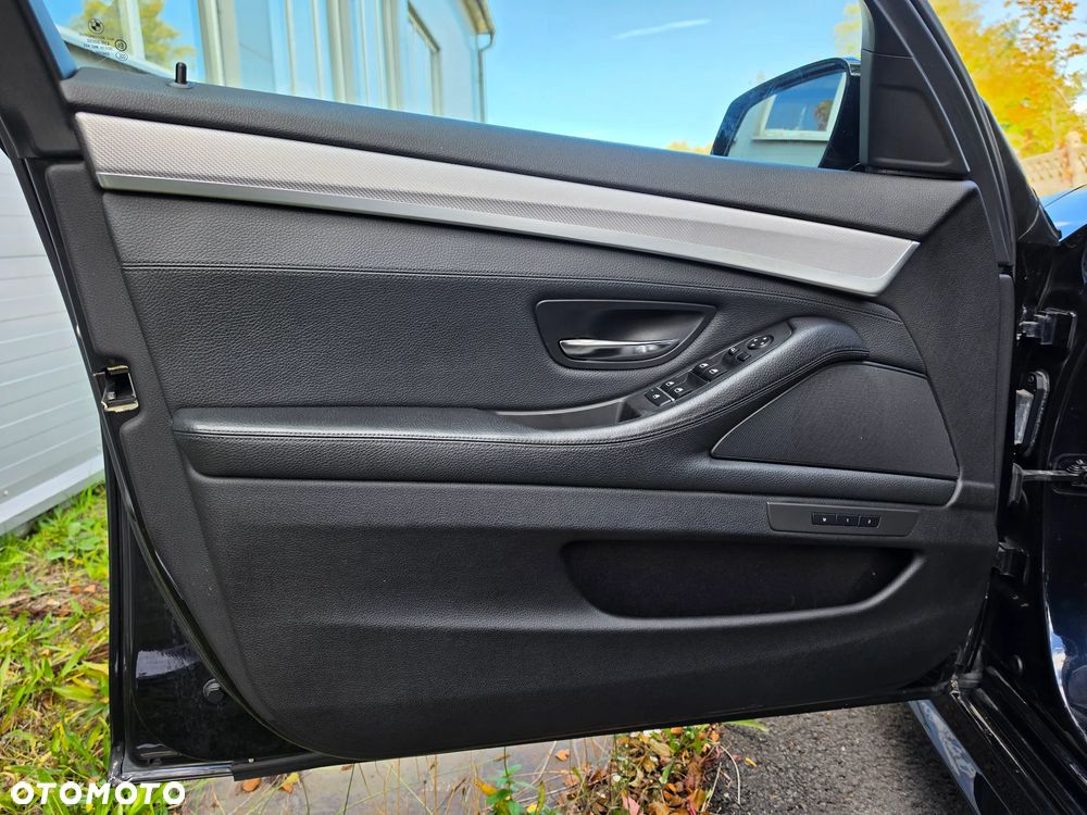 BMW Seria 5 - 24