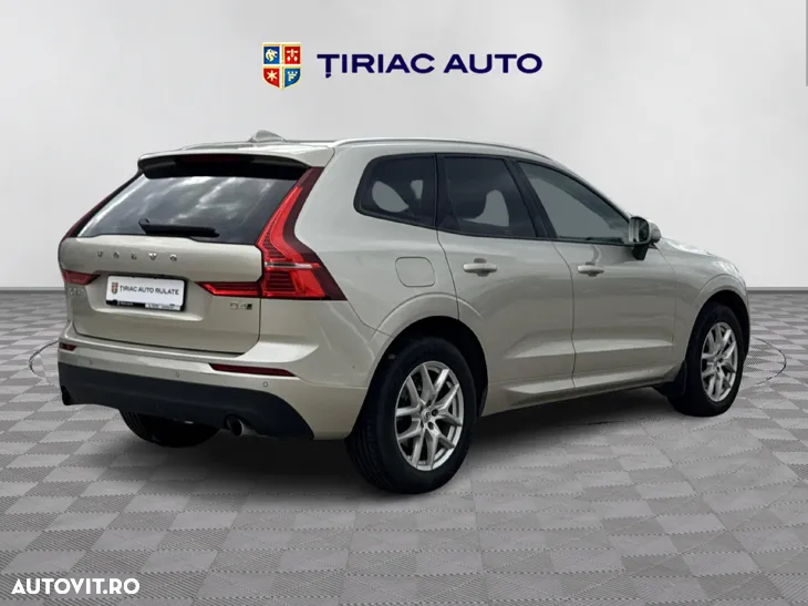 Volvo XC 60 D4 AWD Momentum - 6