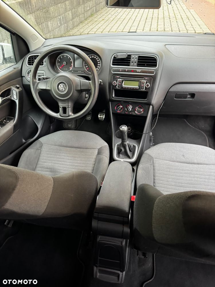 Volkswagen Polo - 10