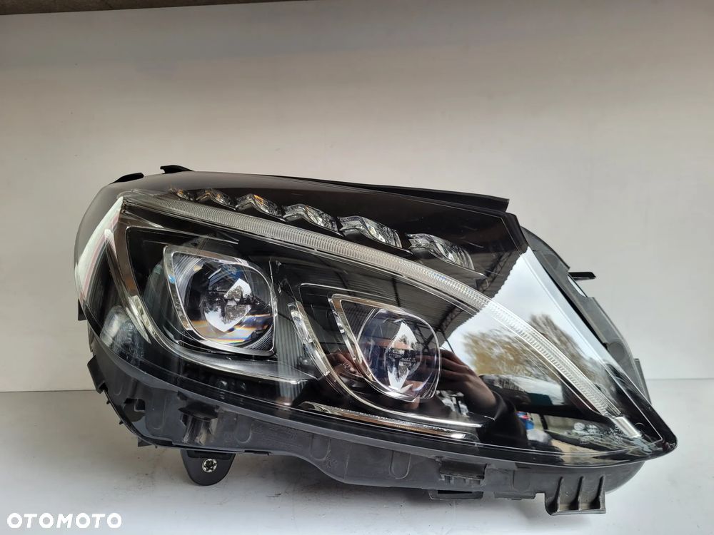 Mercedes w205 lampa przod prawa full led ILS