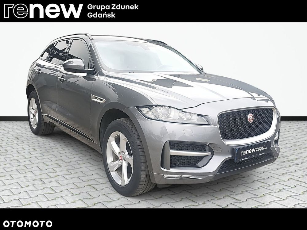 Jaguar F-Pace - 6