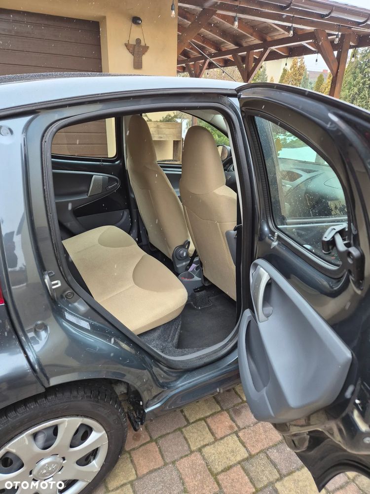 Peugeot 107 (70) 68 Active - 12