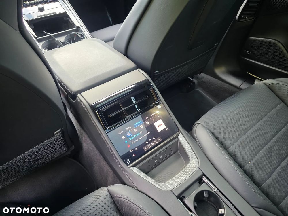 Porsche Panamera 4S E-Hybrid PHEV - 37