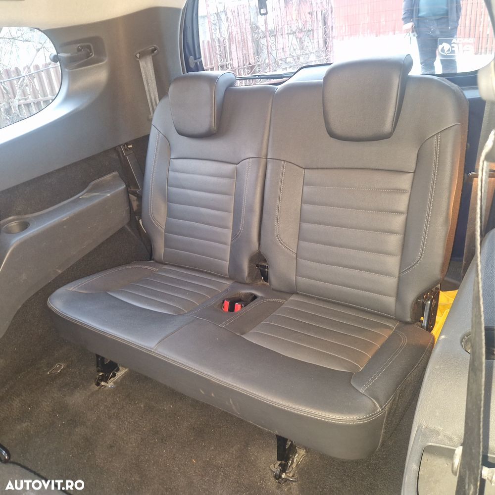 Dacia Lodgy 1.5 dCi 90 CP Laureate - 11