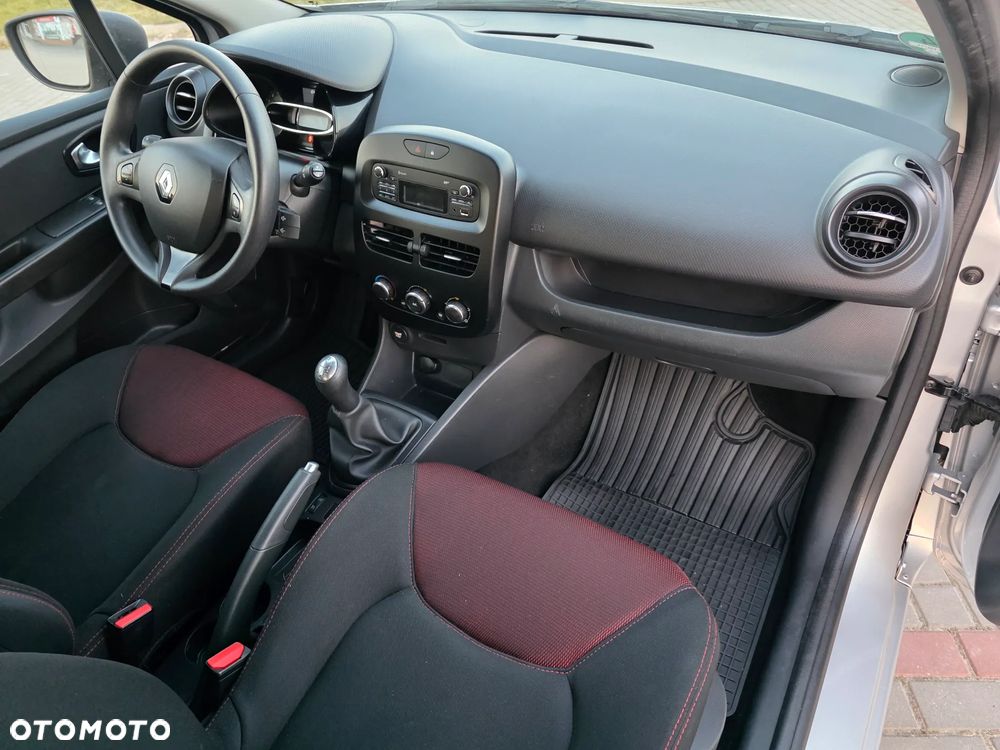 Renault Clio 1.2 16V 75 Expression - 15
