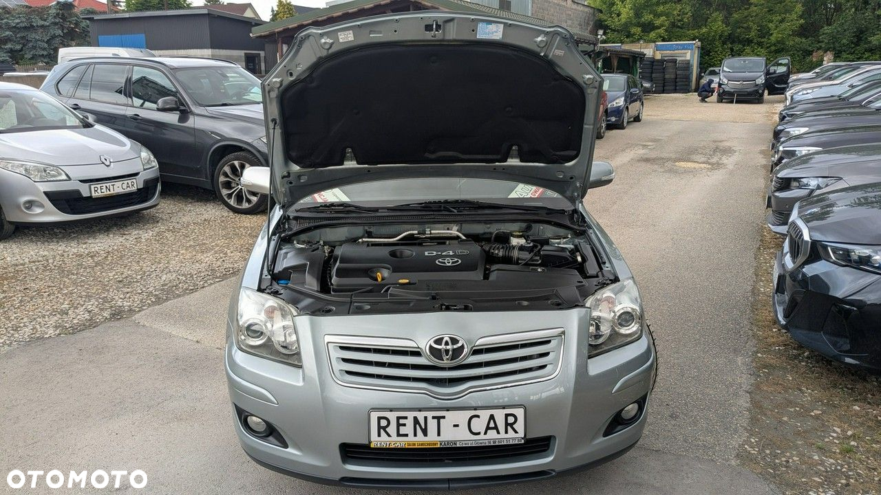 Toyota Avensis - 38