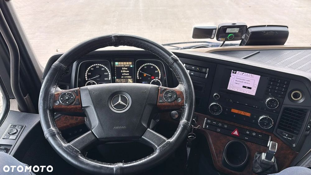 Mercedes-Benz Actros - 5