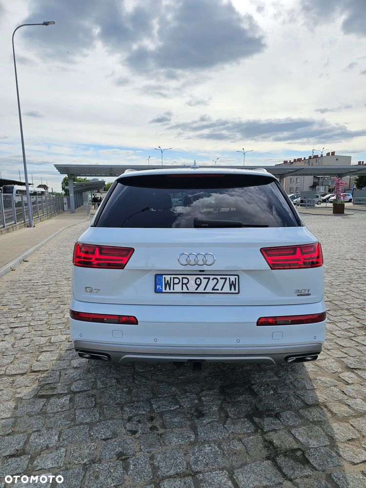 Audi Q7 3.0 TFSI Quattro Tiptronic - 9