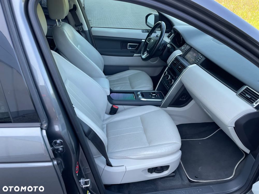 Land Rover Discovery Sport 2.0 D180 HSE - 28