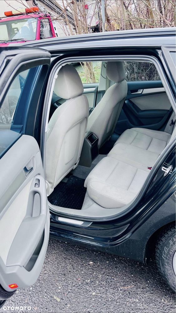 Audi A4 Avant 2.0 TDI ultra - 5