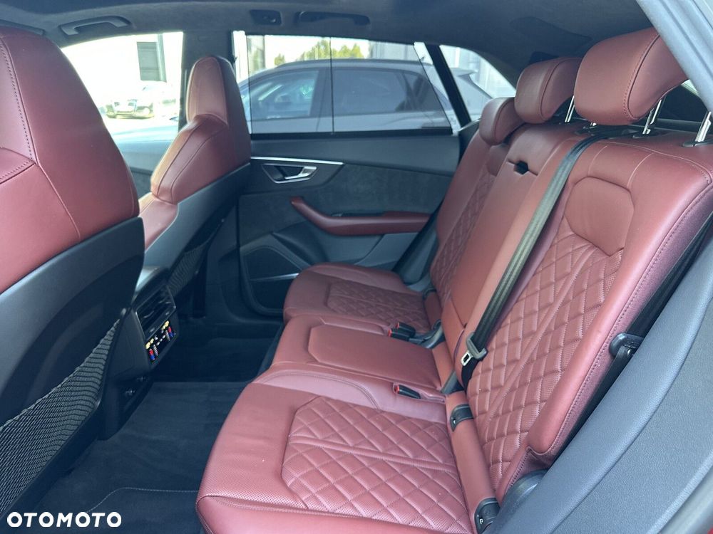 Audi SQ8 - 39