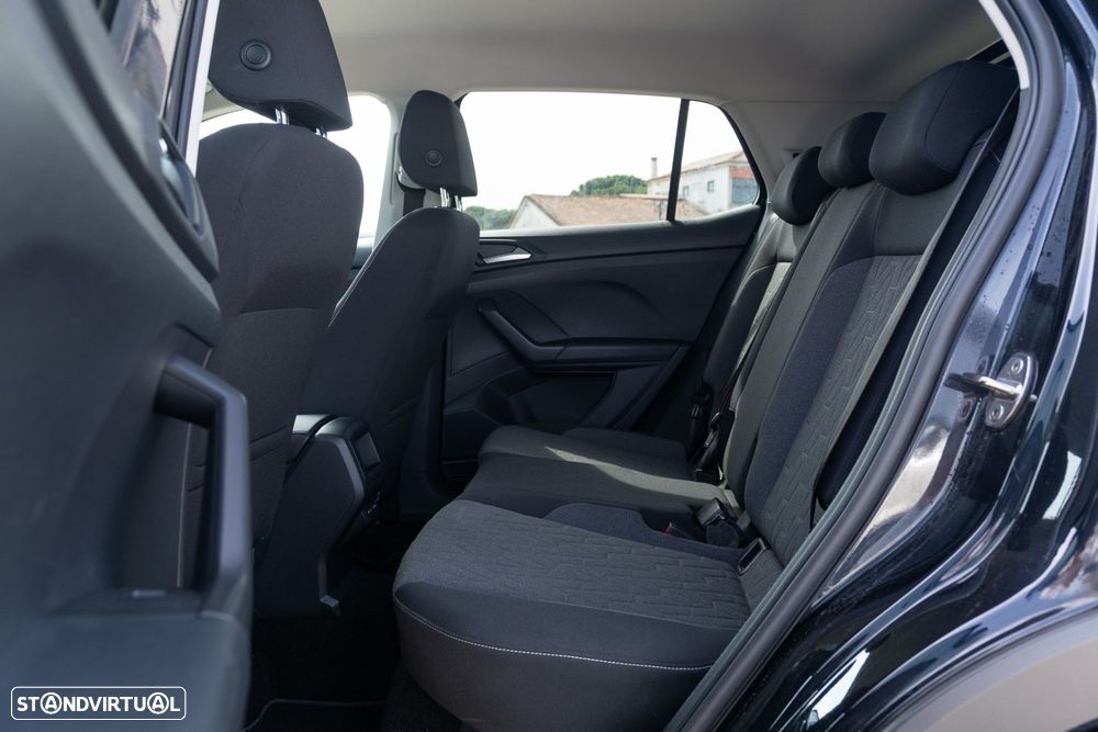 VW T-Cross 1.0 TSI Urban DSG - 12
