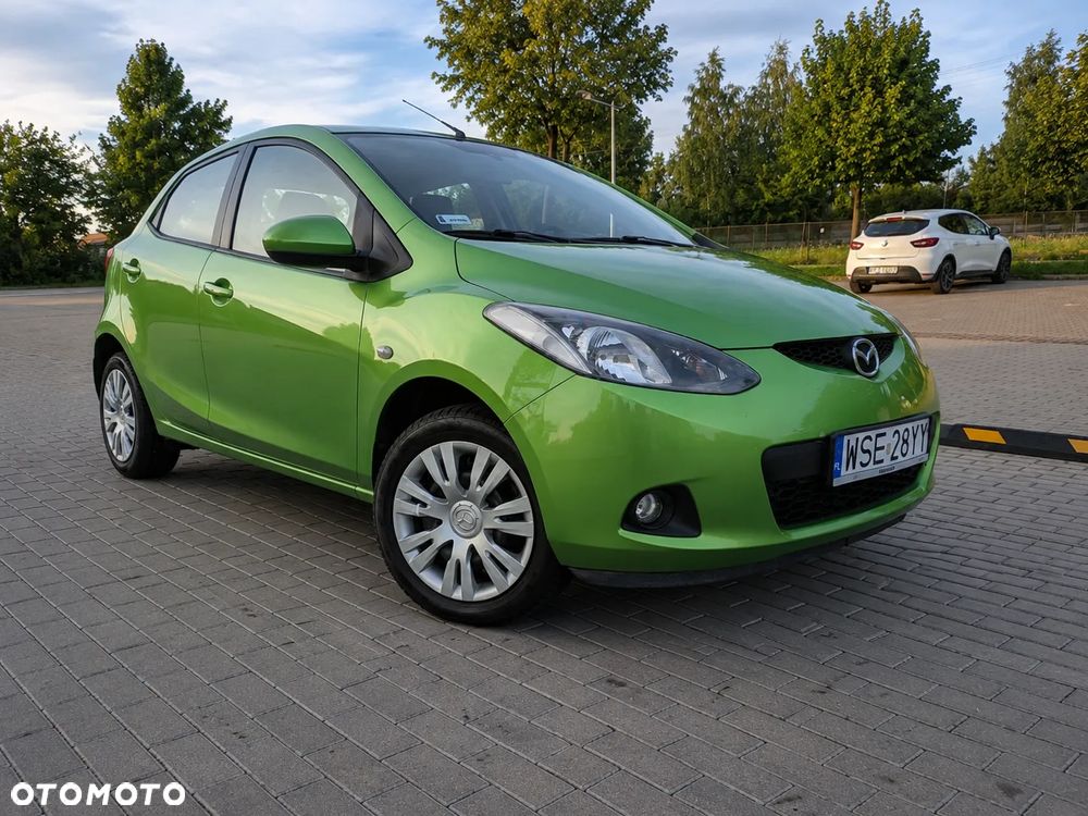 Mazda 2 - 10
