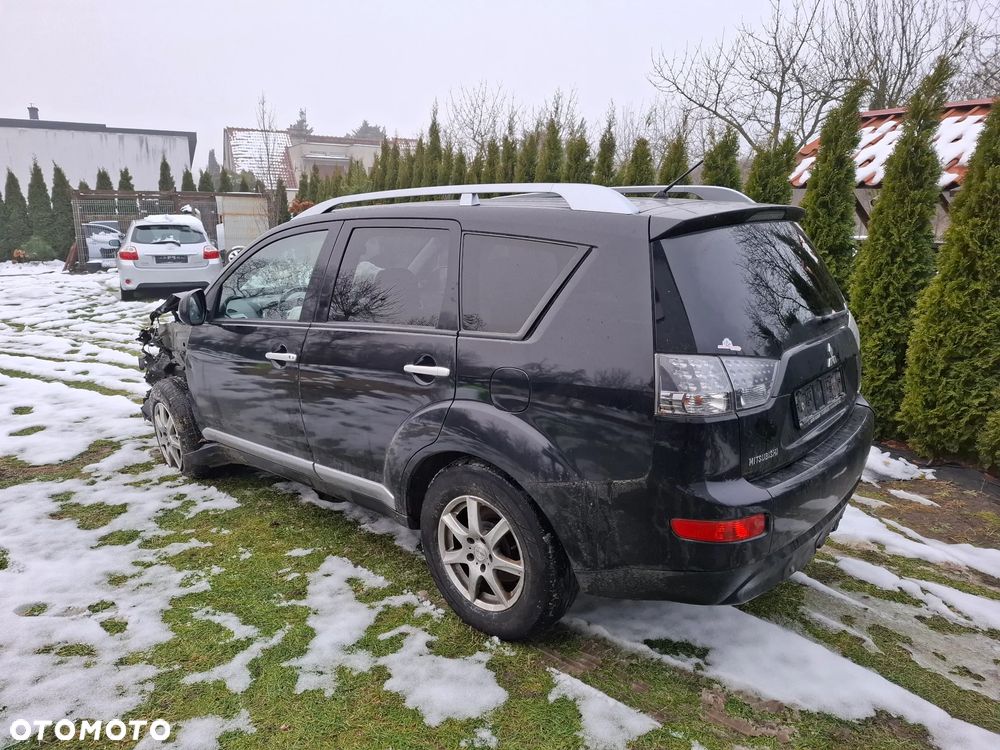 Mitsubishi Outlander 2.2 DI-D 4WD Invite - 3