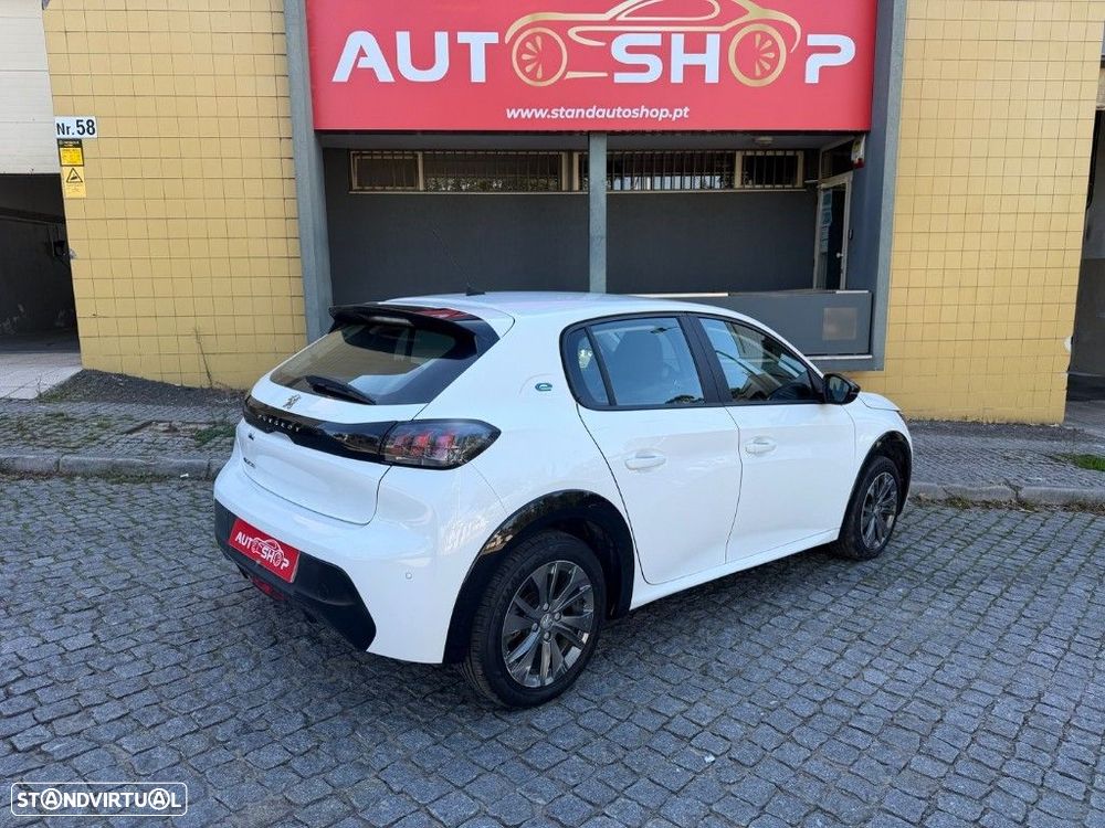 Peugeot e-208 - 9