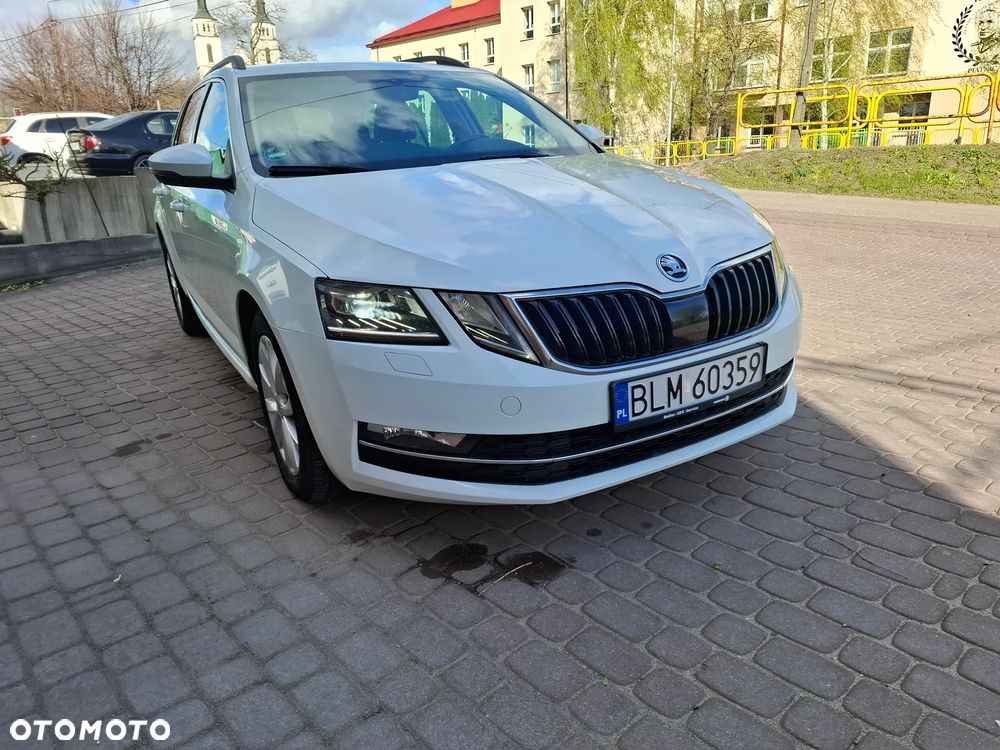 Skoda Octavia 1.6 TDI Premium Edition - 1