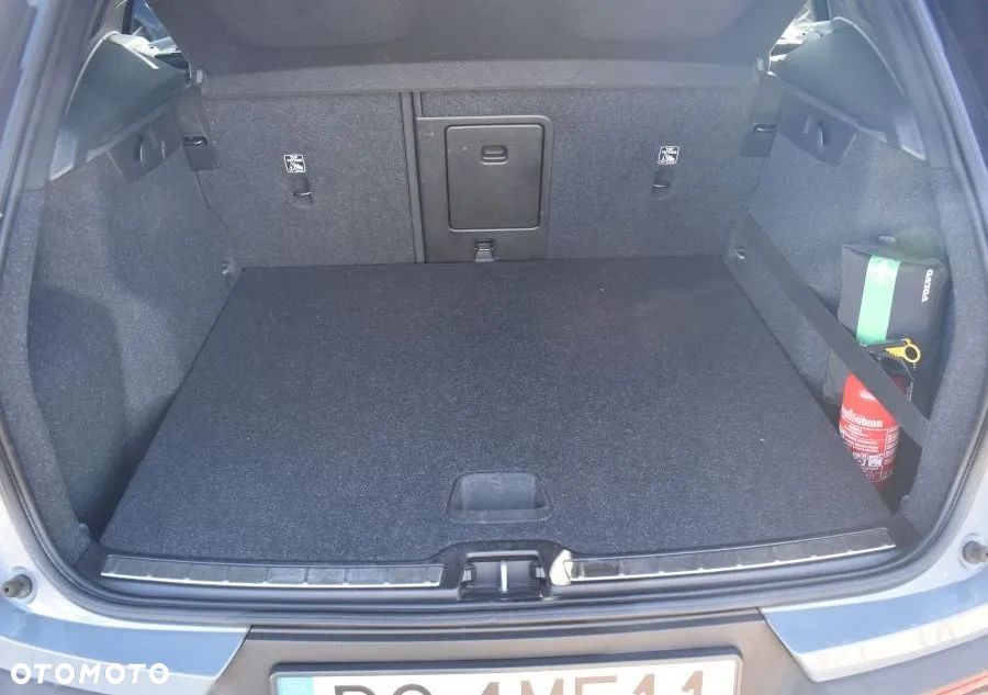 Volvo XC 40 T3 R-Design - 16