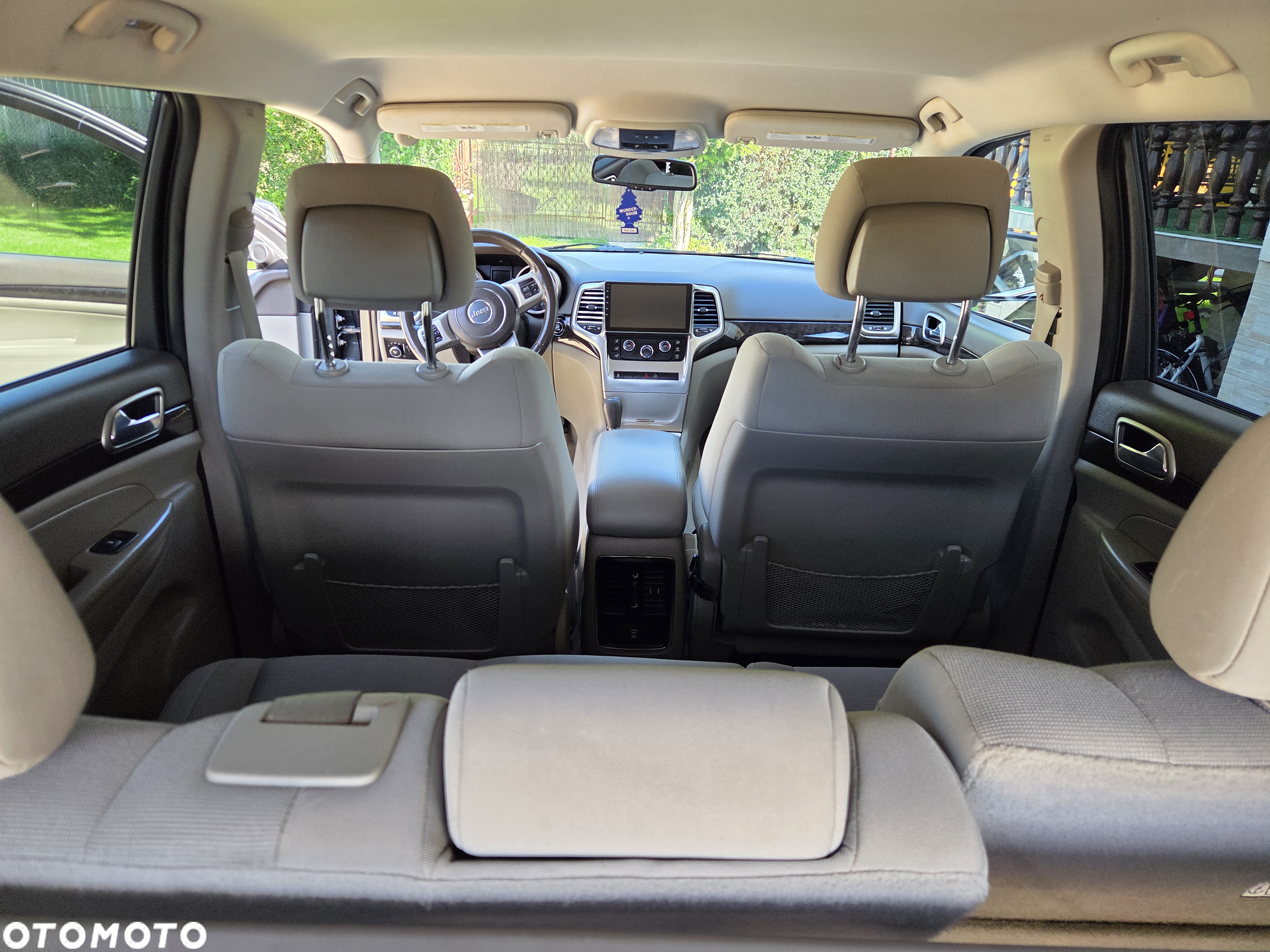 Jeep Grand Cherokee - 15