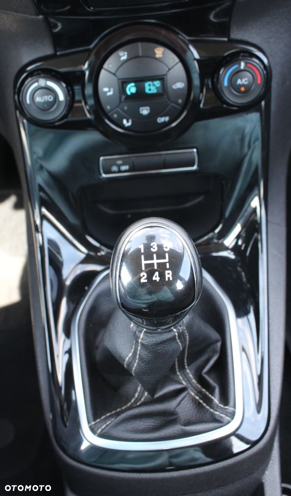 Ford Fiesta 1.0 EcoBoost Titanium ASS - 30