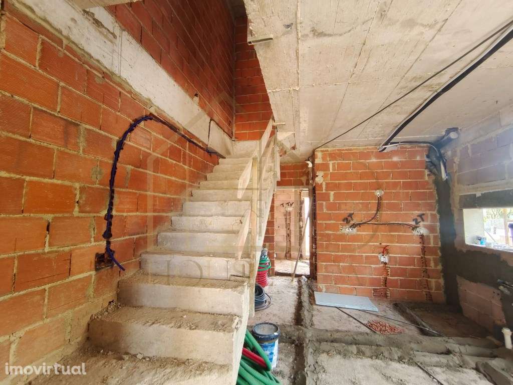 Lindíssima Moradia T3 com Pérgola. Pinhal do General. Fernão Ferro - Grande imagem: 4/13