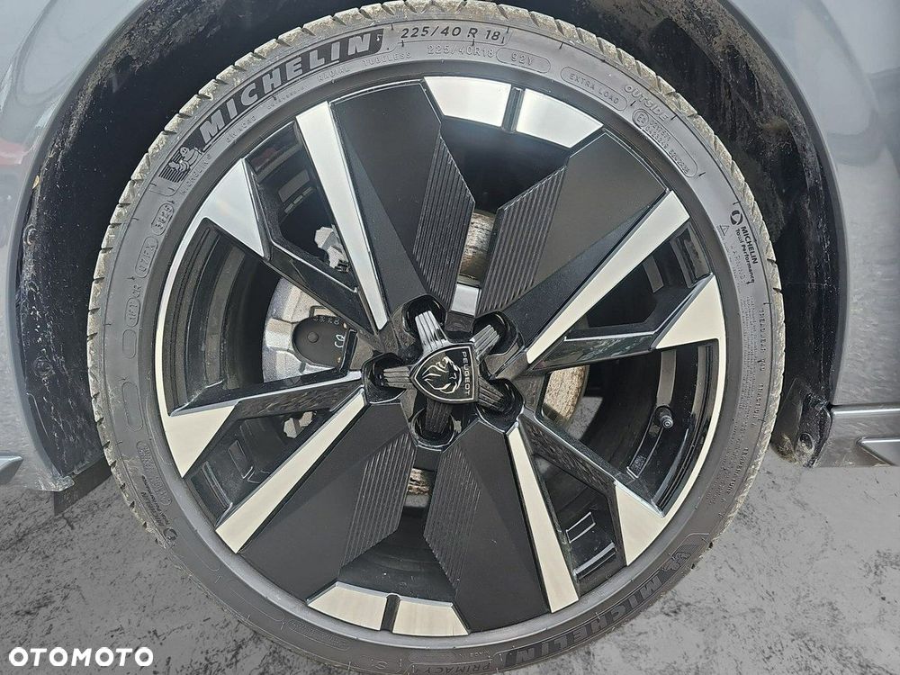 Peugeot 308 - 24
