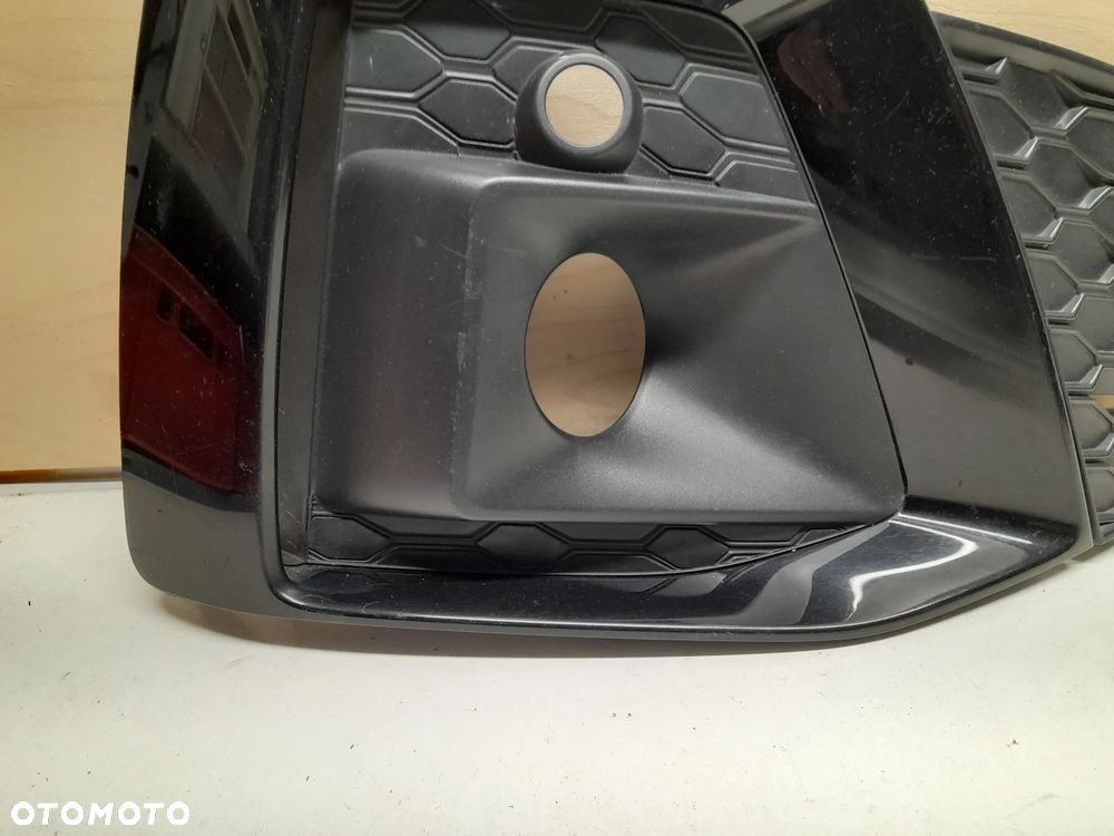 AUDI A5 S5 B9 LIFT S LINE KRATKA ZAŚLEPKA ZDERZAKA PRAWA 8W6807682T - 3