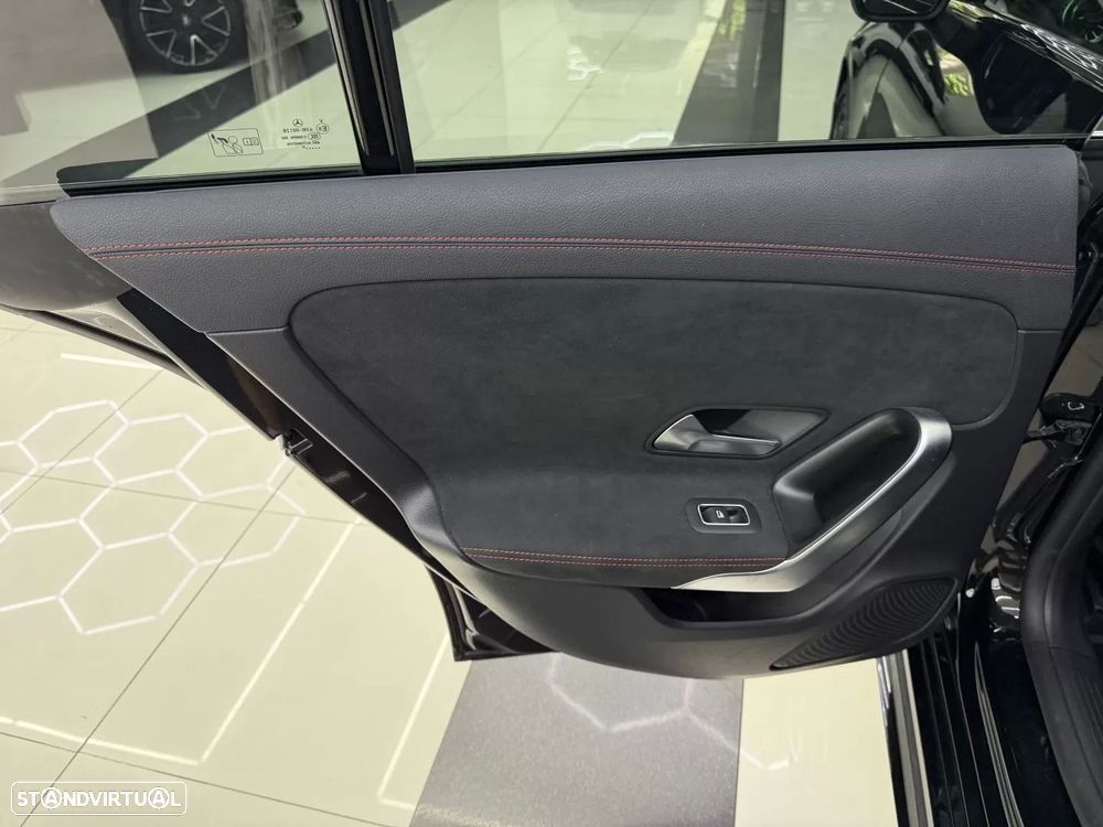 Mercedes-Benz CLA 180 d Shooting Brake AMG Line Aut. - 47