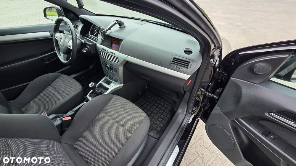 Opel Astra 1.6 Sport - 19