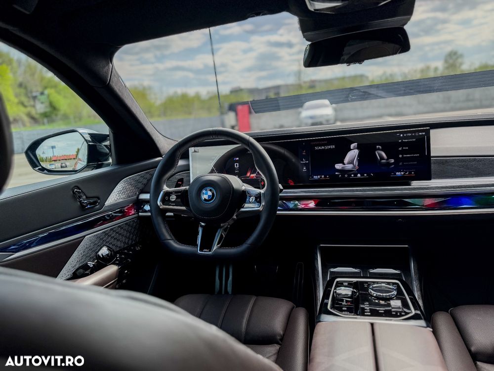 BMW M7 M760e xDrive AT PHEV - 4