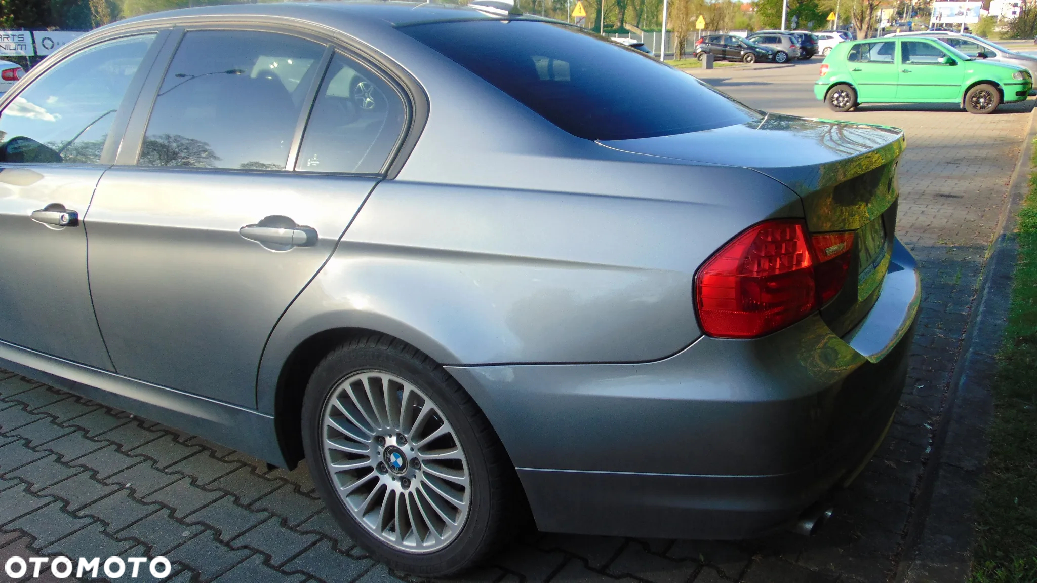 BMW Seria 3 318i - 11