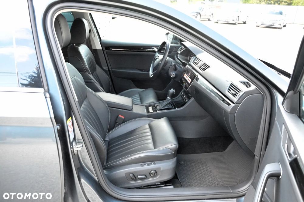 Skoda Superb 2.0 TDI SCR L&K DSG - 15
