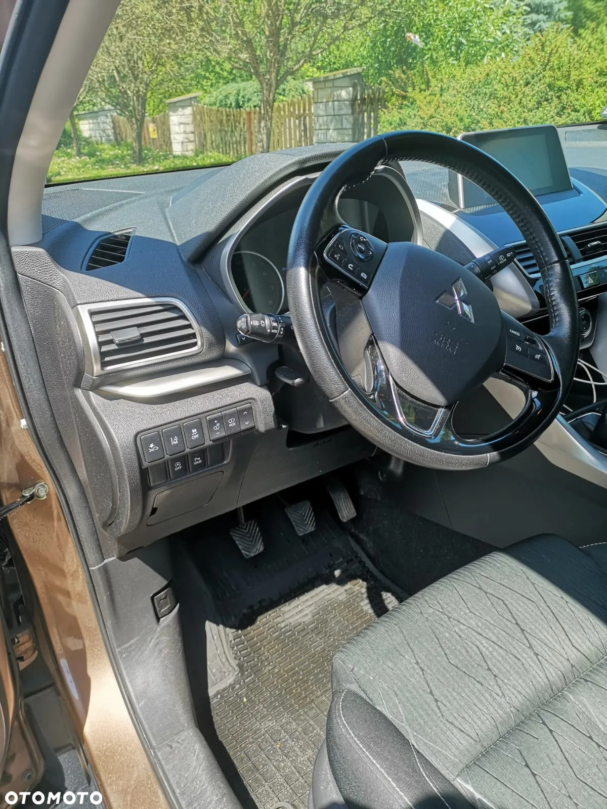 Mitsubishi Eclipse Cross 1.5 T GPF Invite Plus - 8