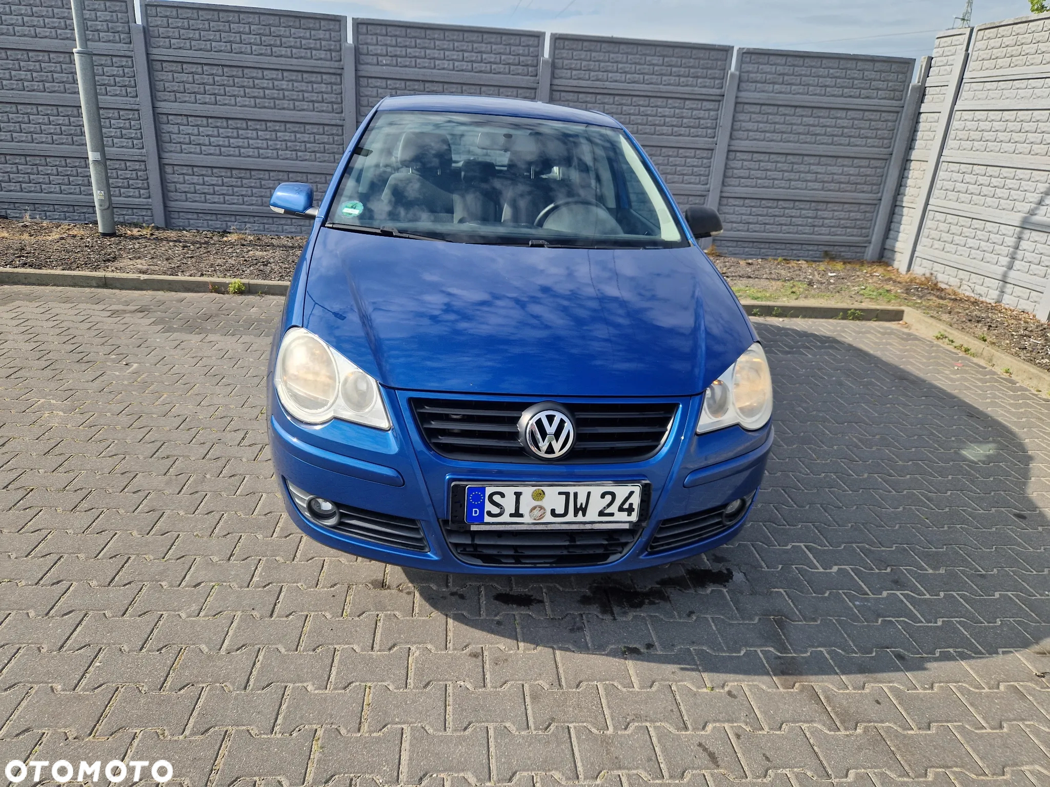 Volkswagen Polo 1.4 16V Comfortline - 2