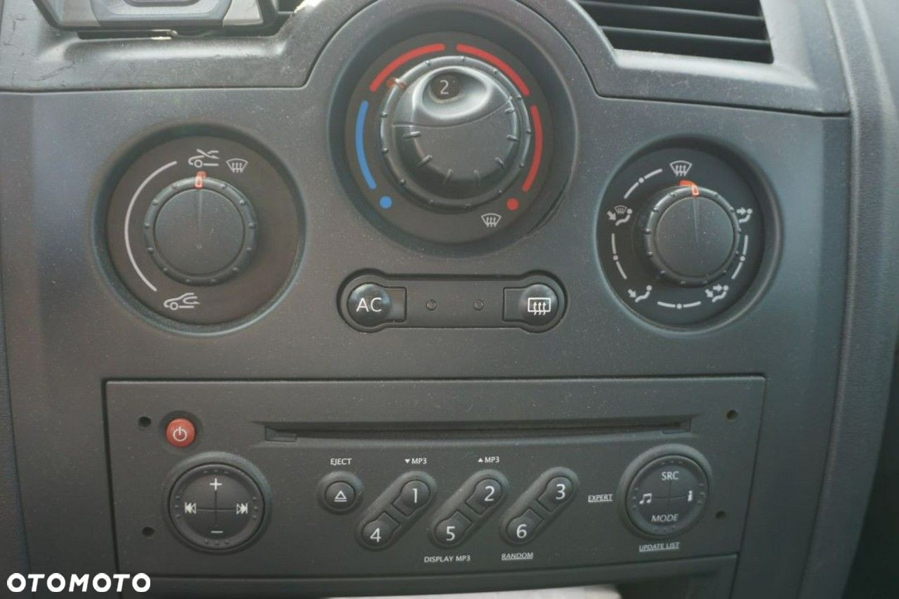 Renault Megane II 1.6 16V Alize - 15