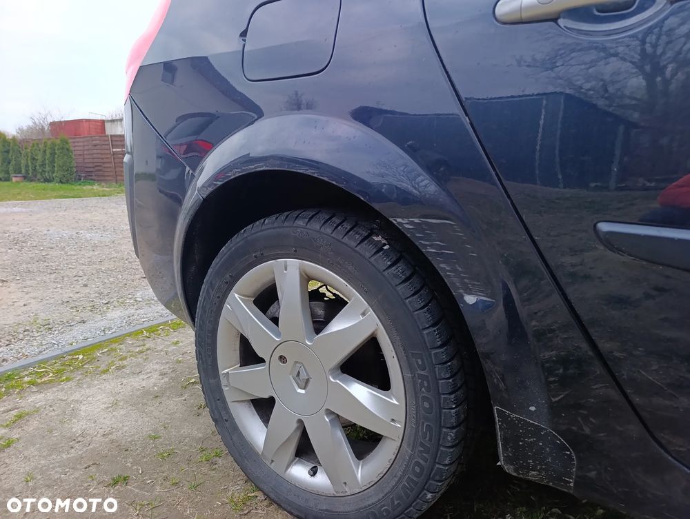Renault Scenic 2.0 dCi Emotion - 5