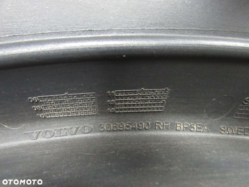 VOLVO XC90 LIFT 11-14 LISTWA BLOTNIKA TYL PRAWA 30695490 492 - 9