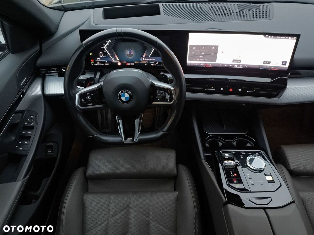 BMW Seria 5 520d xDrive mHEV M Sport - 12