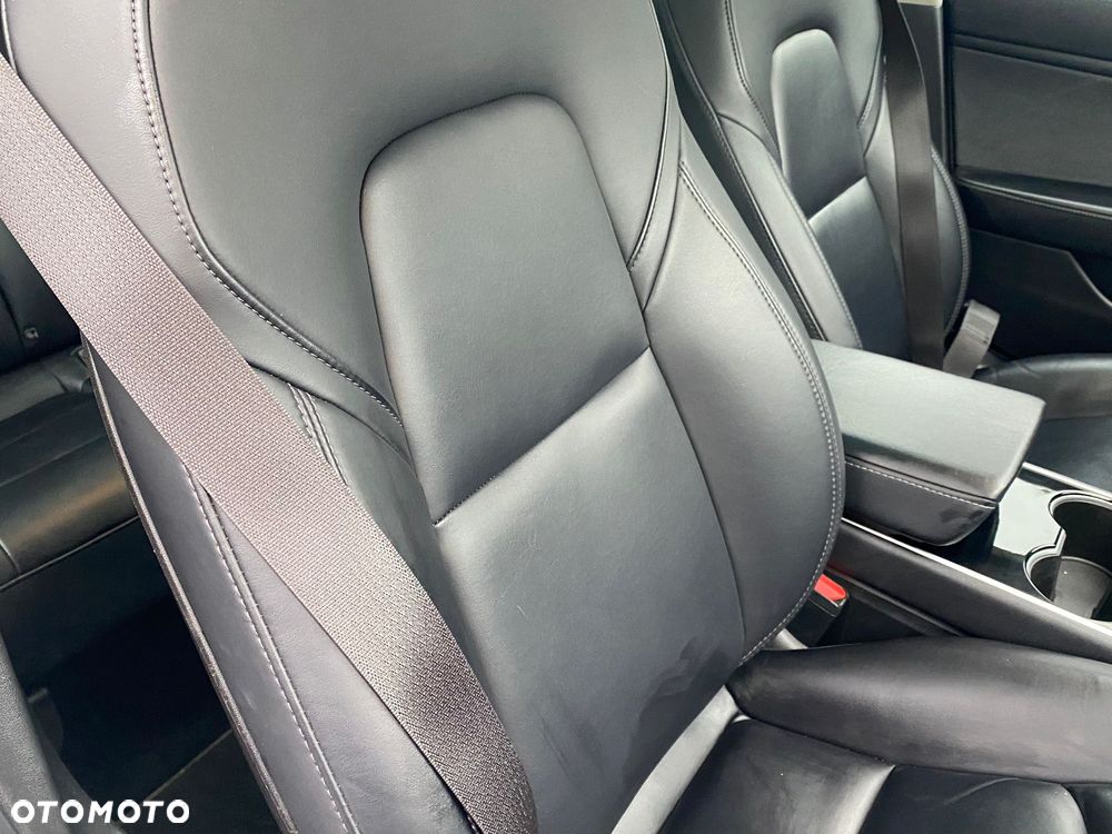 Tesla Model 3 - 16