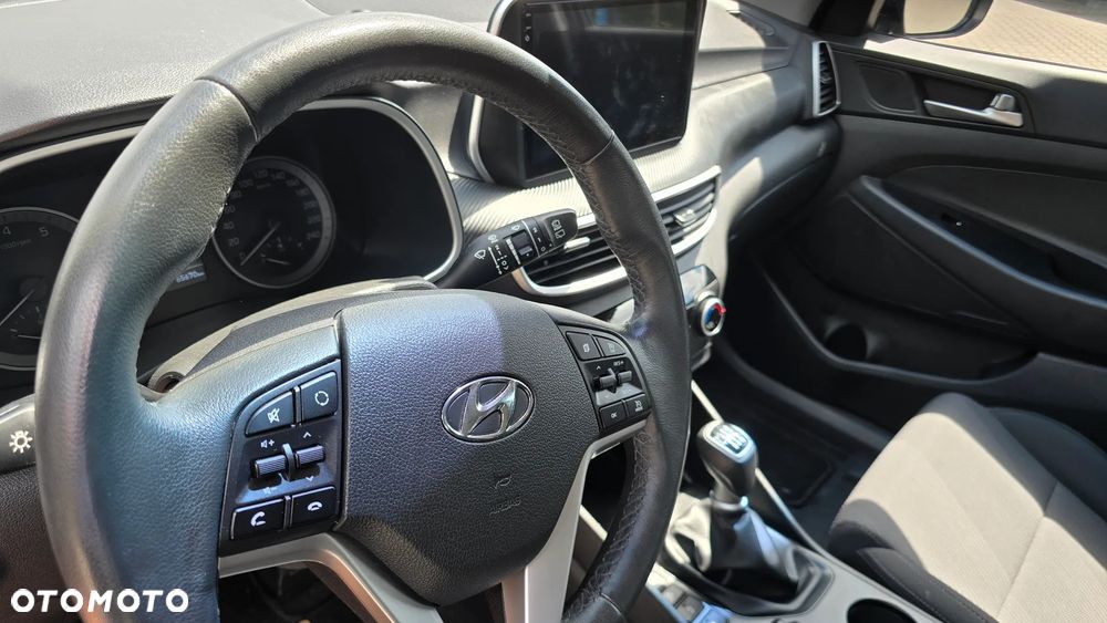 Hyundai Tucson 1.6 GDI BlueDrive TourdePologne 2WD - 12