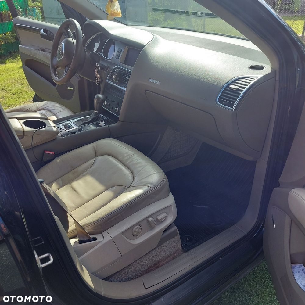 Audi Q7 - 6