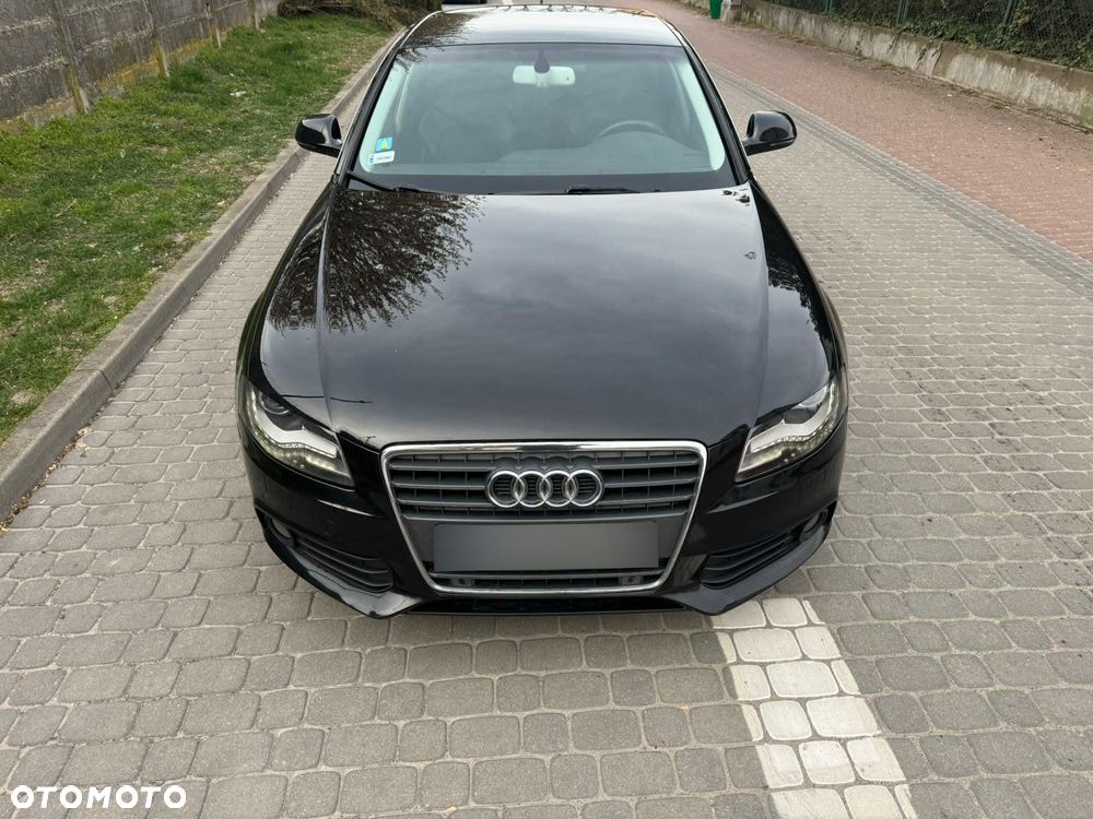 Audi A4 Limousine - 3