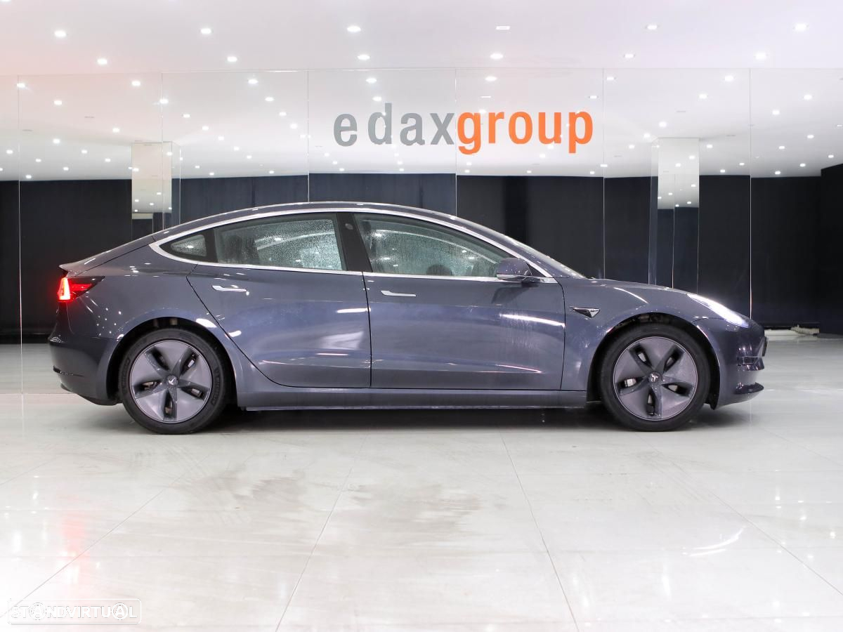 Tesla Model 3 Standard Range Plus RWD - 2