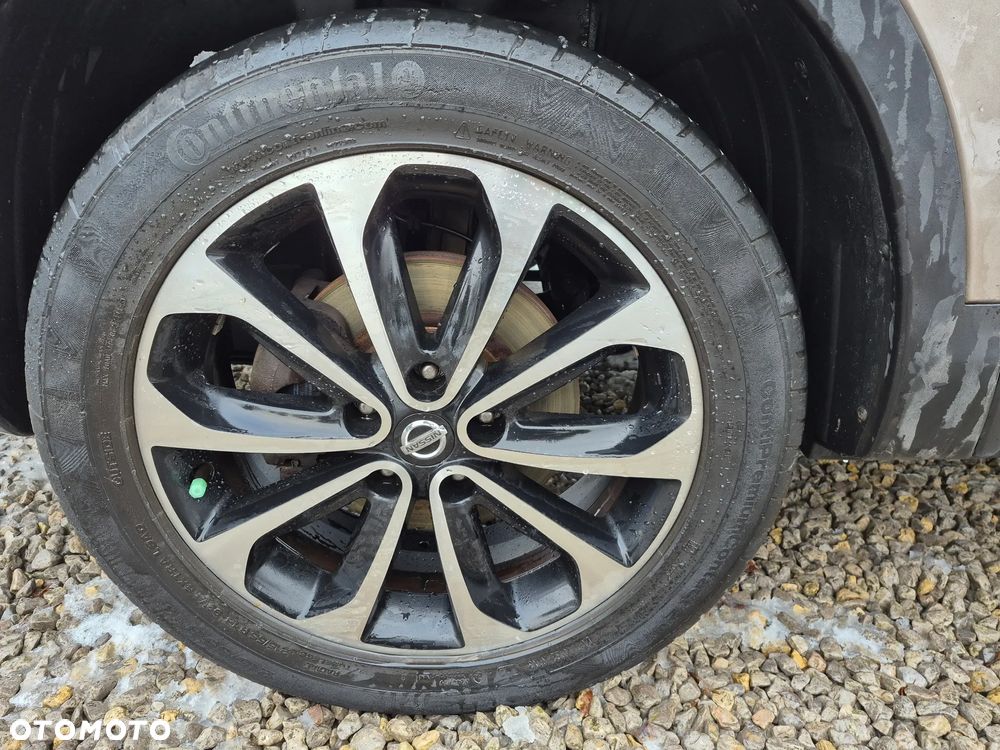 Nissan Qashqai 2.0 Tekna Premium - 26