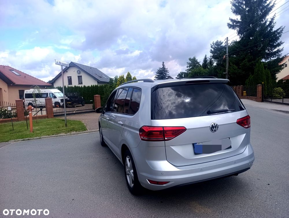 Volkswagen Touran 2.0 TDI SCR (BlueMotion Technology) DSG Comfortline - 6
