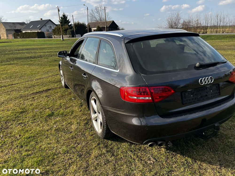 Audi A4 Avant 2.0 TDI DPF S line Sportpaket - 8