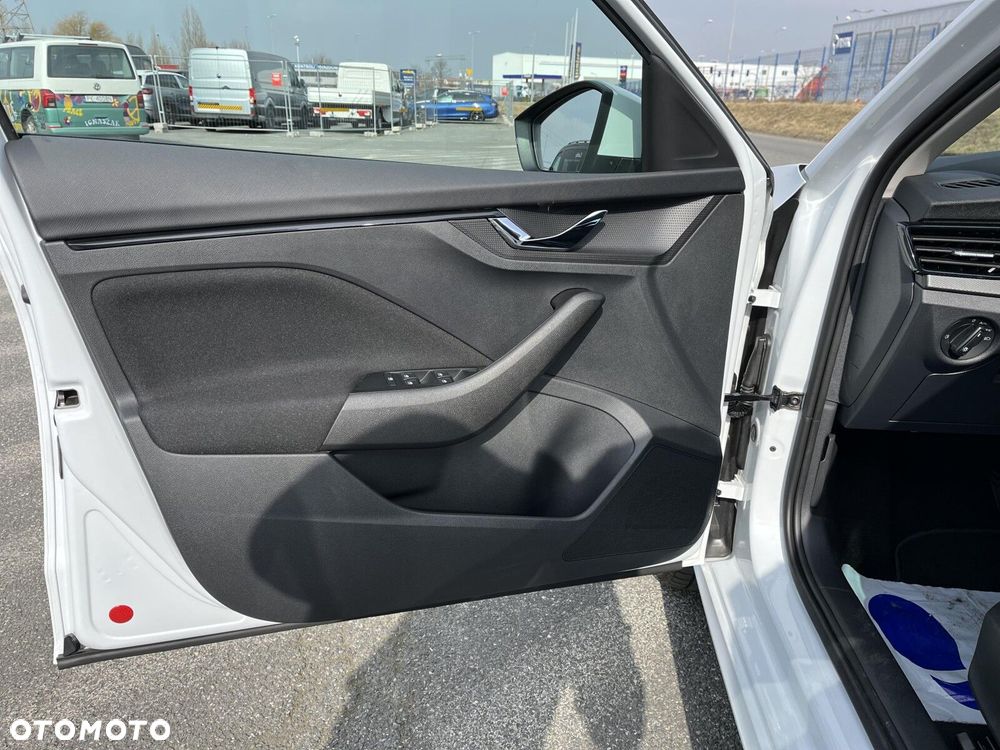Skoda Kamiq 1.0 TSI Ambition DSG - 10