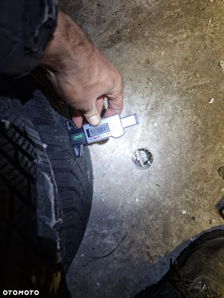 Opona zimowa 205/55 r16 Continental WinterContact TS 860 - 6