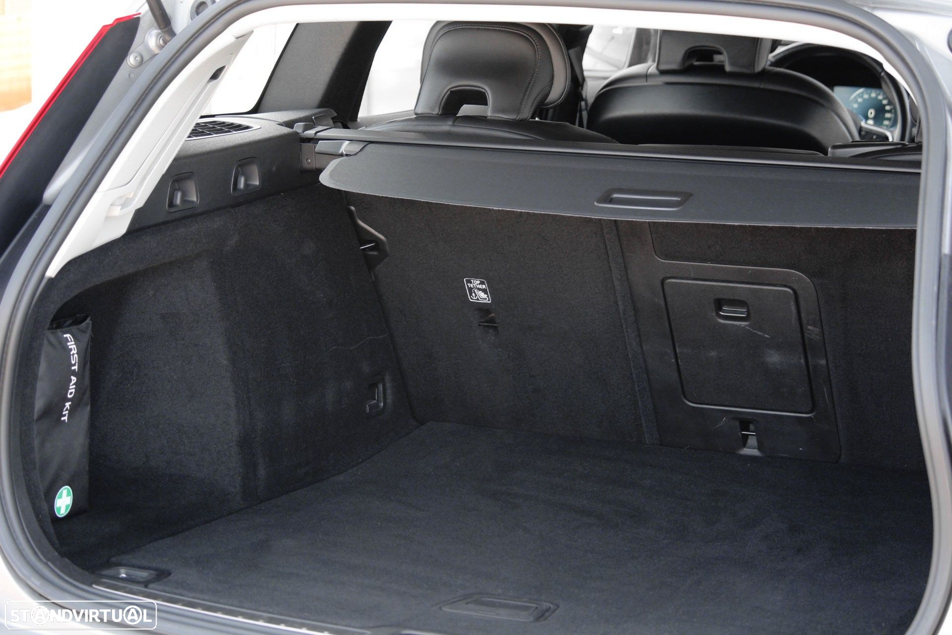 Volvo V60 2.0 D3 Momentum - 7
