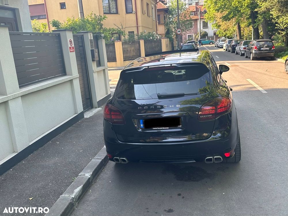 Porsche Cayenne - 3
