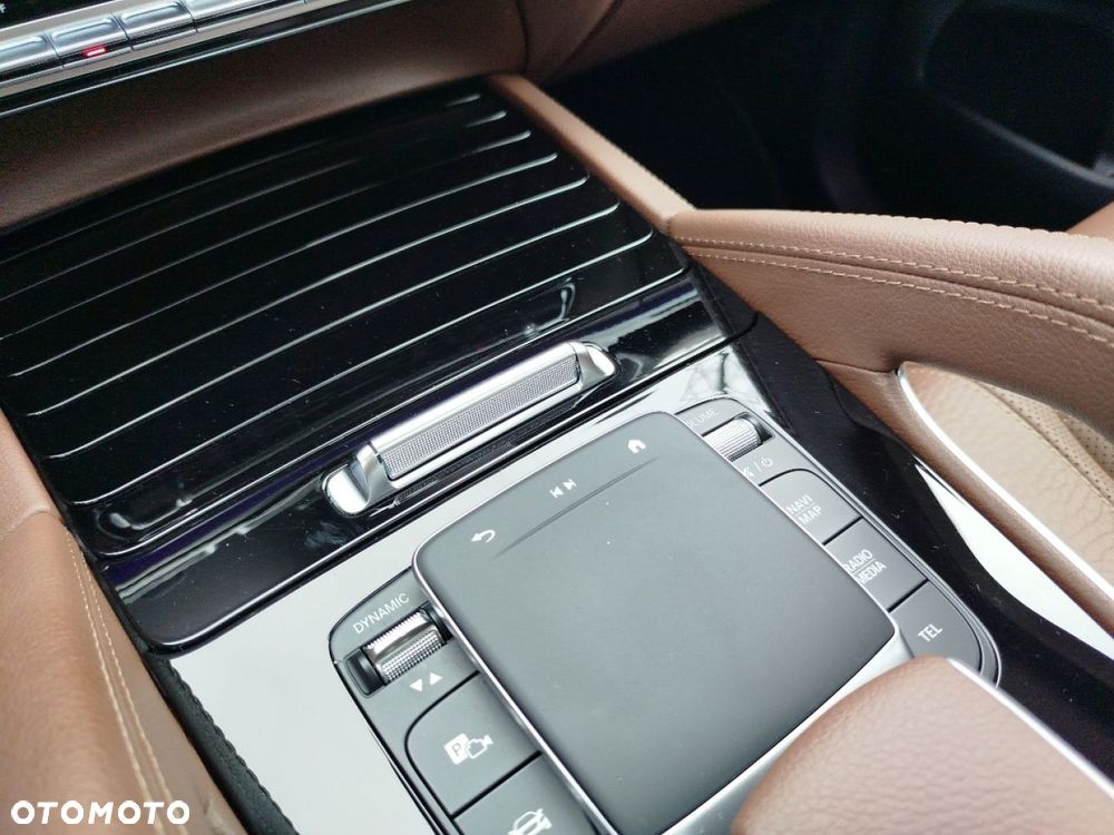 Mercedes-Benz GLS - 17
